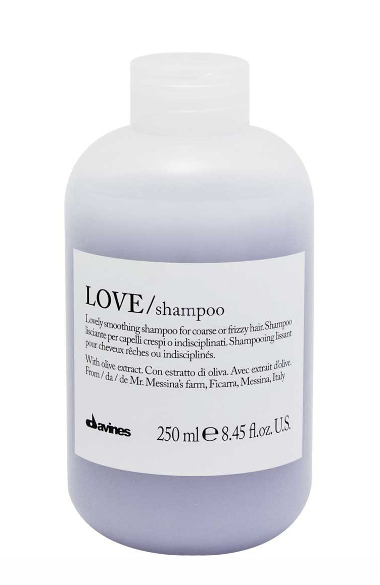 Davines Essential Haircare New Love Lovely Smoothing Shampoo - Шампунь для разглаживания завитка 250 мл Davines (Италия) купить по цене 1 913 руб.