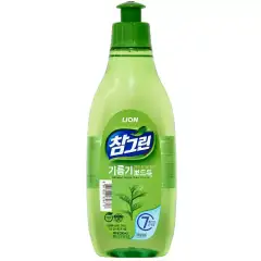 Средство для мытья посуды, овощей и фруктов "Зеленый чай" для всей семьи, 300 г CJ Lion (Корея) купить по цене 316 руб.